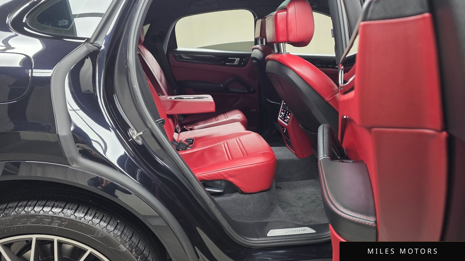 Porsche Cayenne 2020 — миниатюра 12