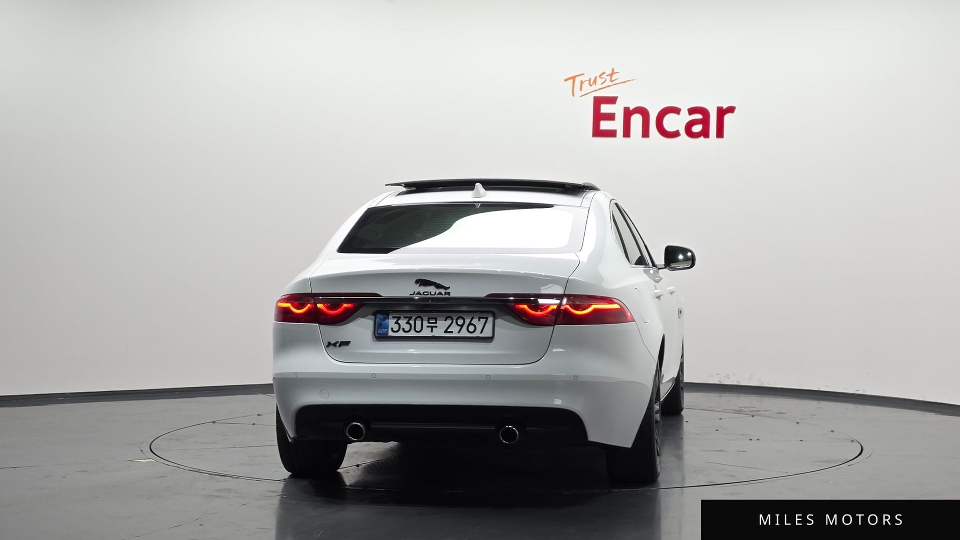 Jaguar XF (X260) 2017 — миниатюра 4