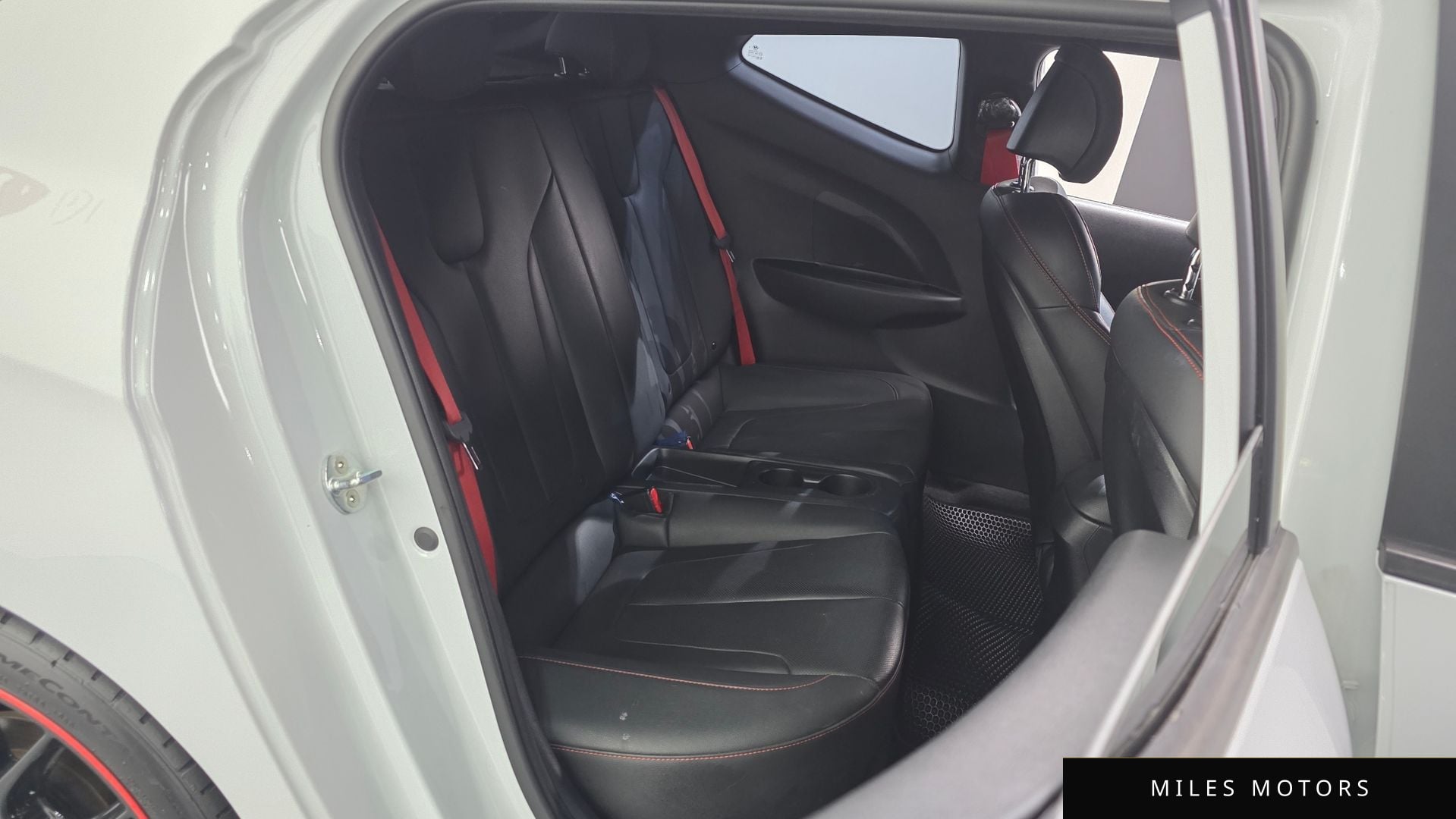 Hyundai Veloster 2019 — миниатюра 11