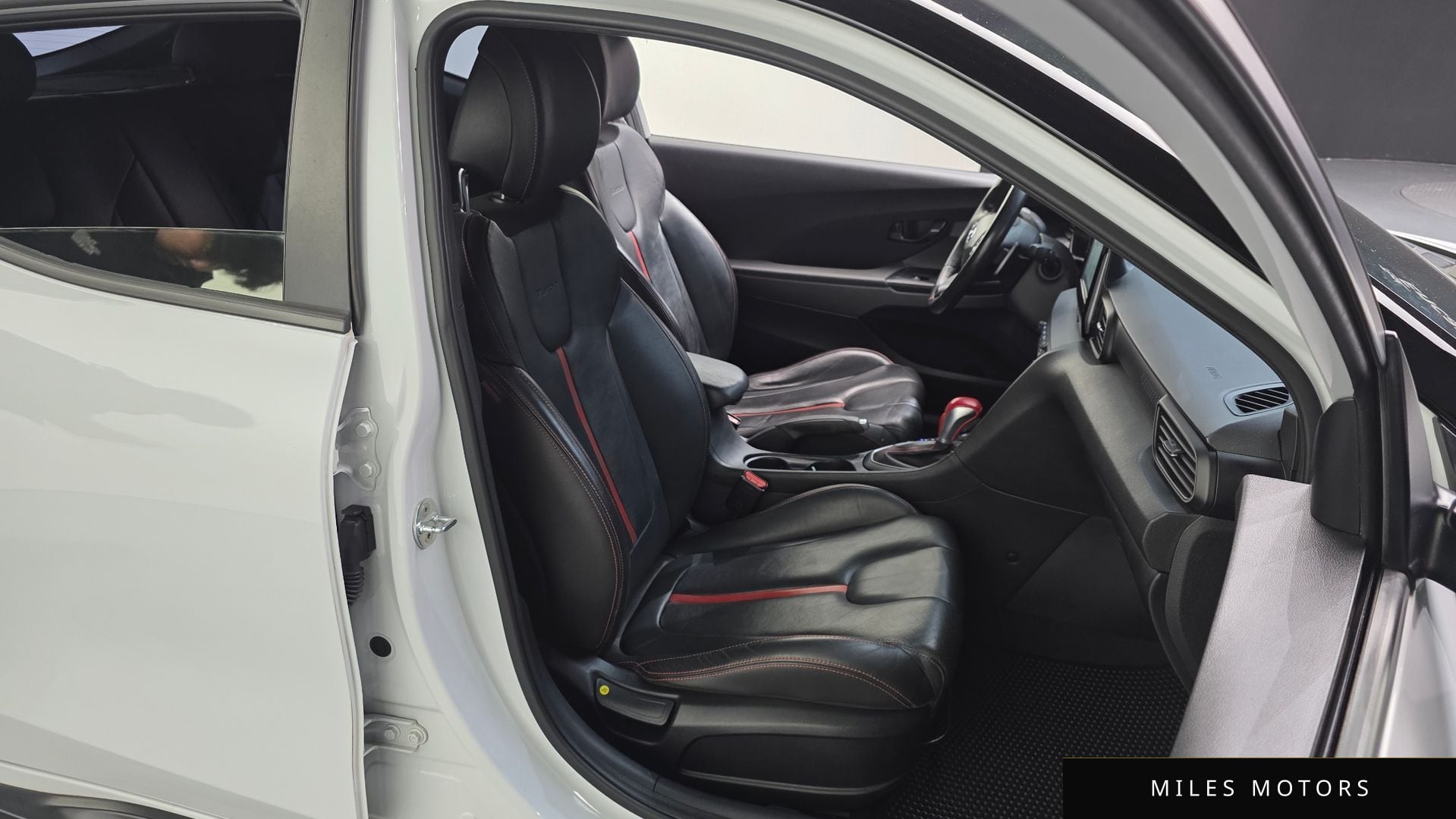 Hyundai Veloster 2019 — миниатюра 12