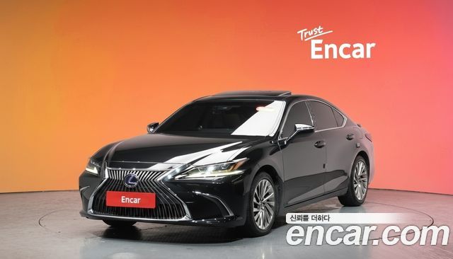 Лексус ES300h 2019 — миниатюра 10