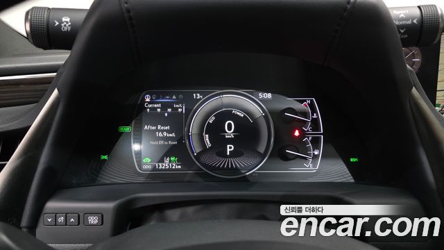 Лексус ES300h 2019 — миниатюра 7