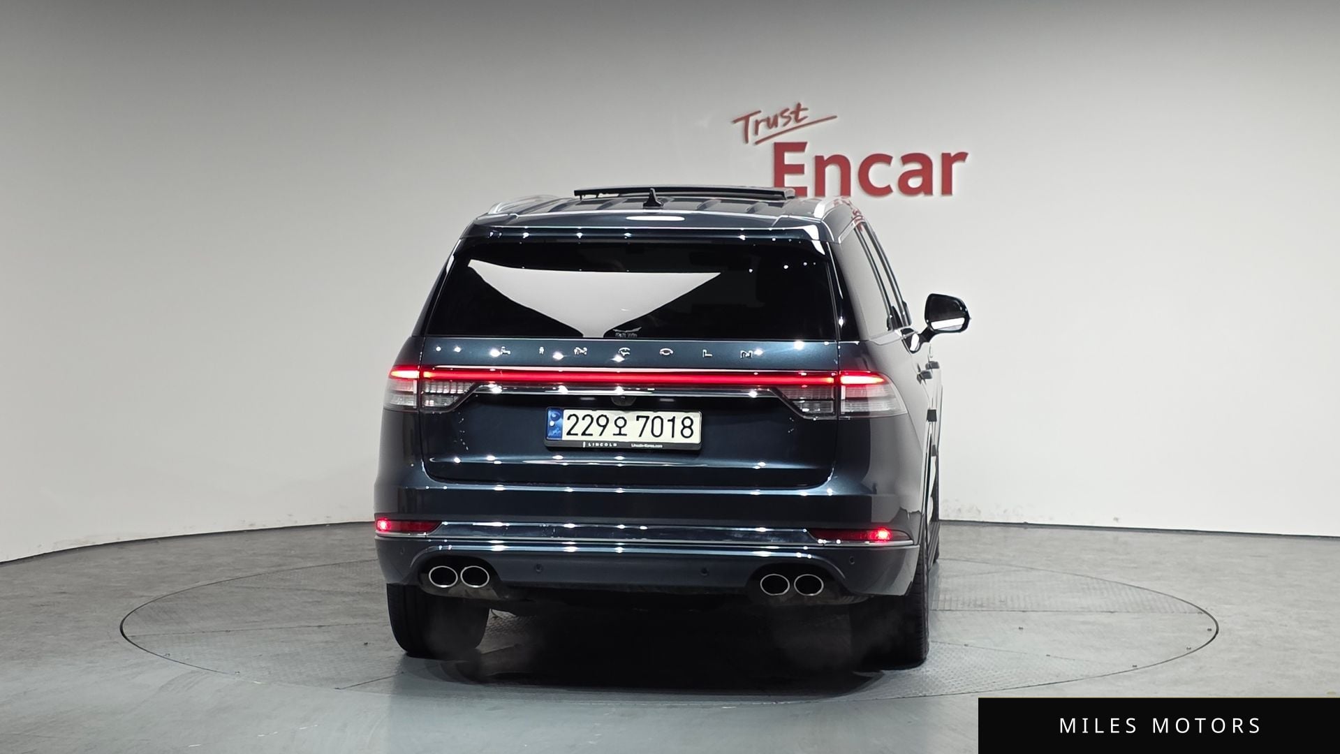 Lincoln Aviator 2023 — миниатюра 3