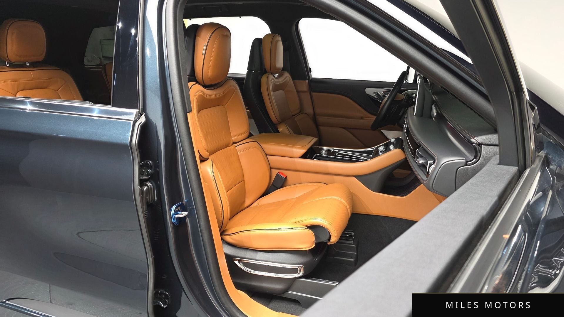 Lincoln Aviator 2023 — миниатюра 9