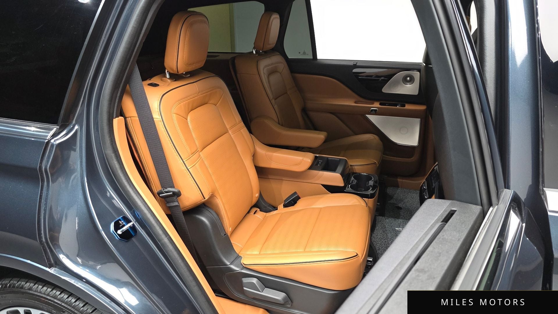 Lincoln Aviator 2023 — миниатюра 12