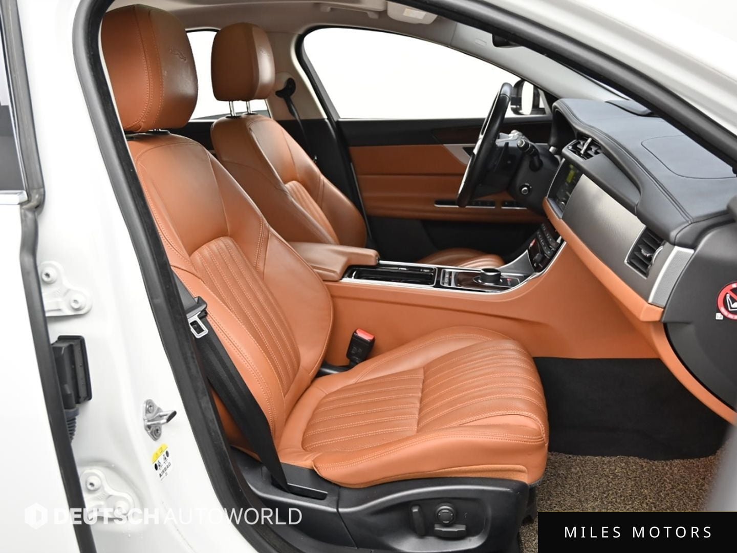 Jaguar XF (X260) 2018 — миниатюра 10