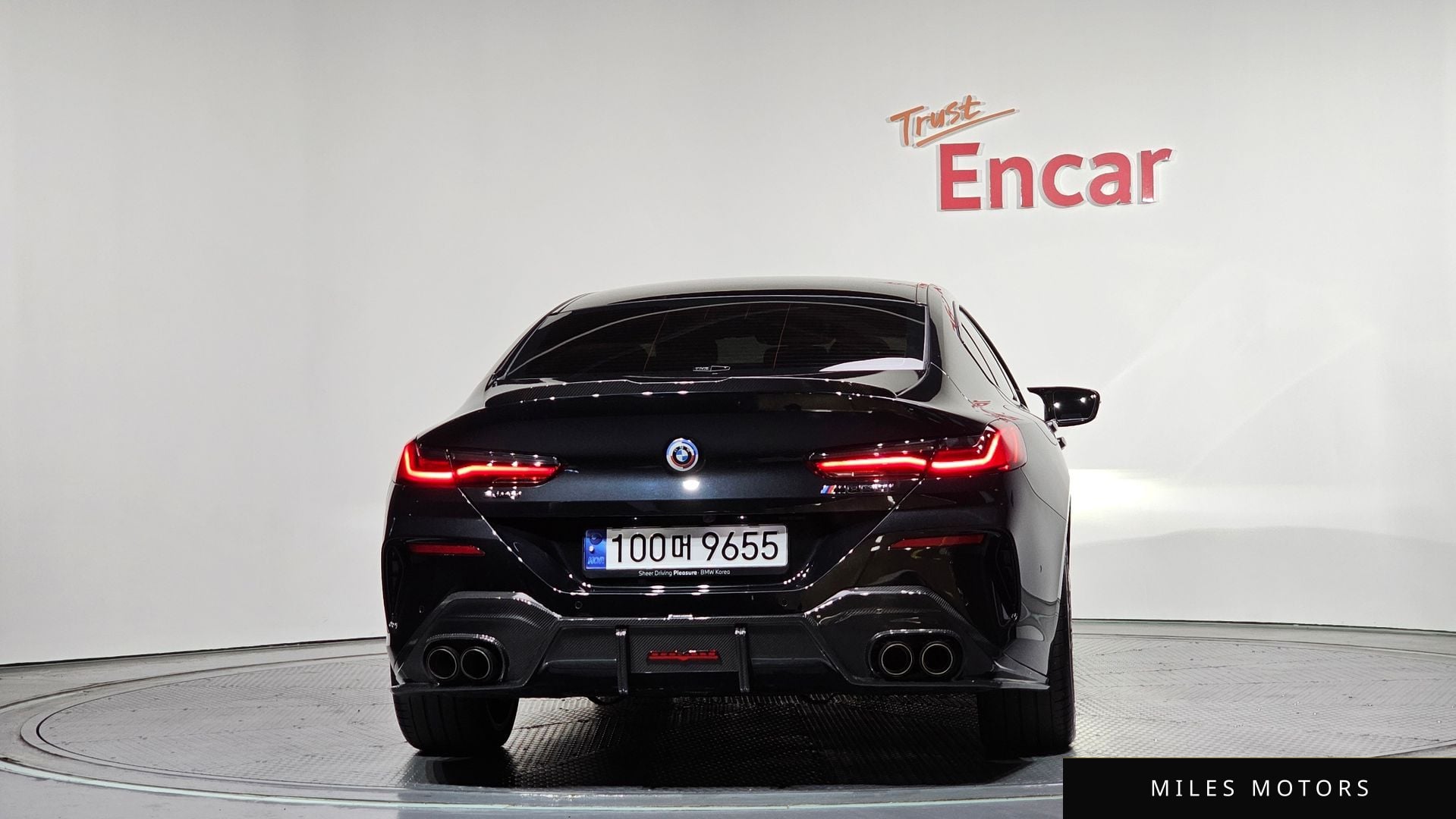BMW 8시리즈 (G15) 2024 — миниатюра 3
