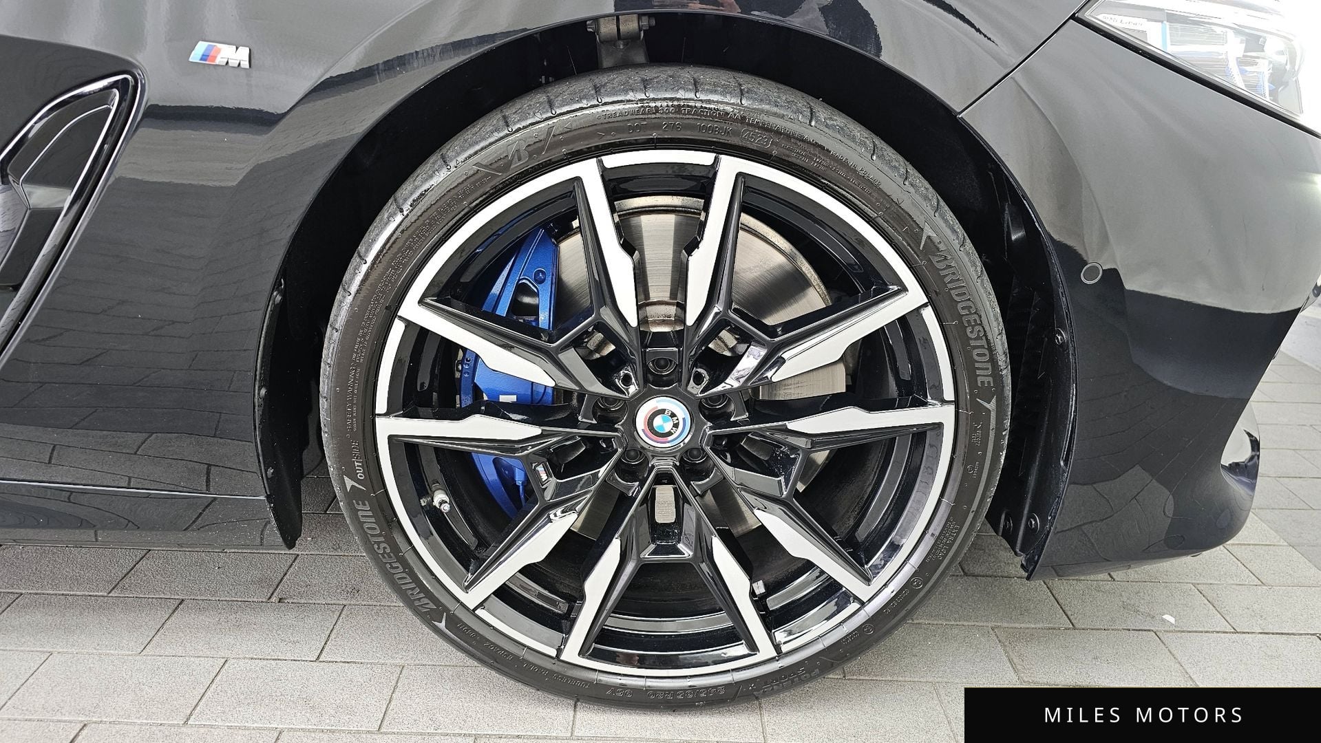 BMW 8시리즈 (G15) 2024 — миниатюра 4