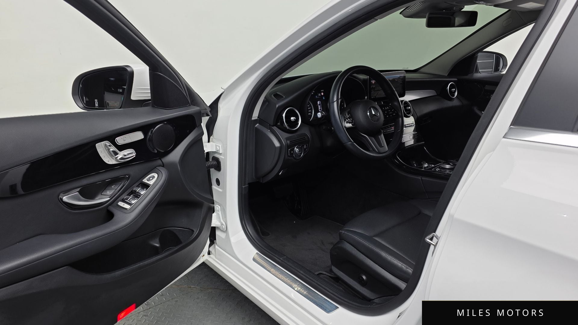 Mercedes-Benz C-Class W205 2020 — миниатюра 10