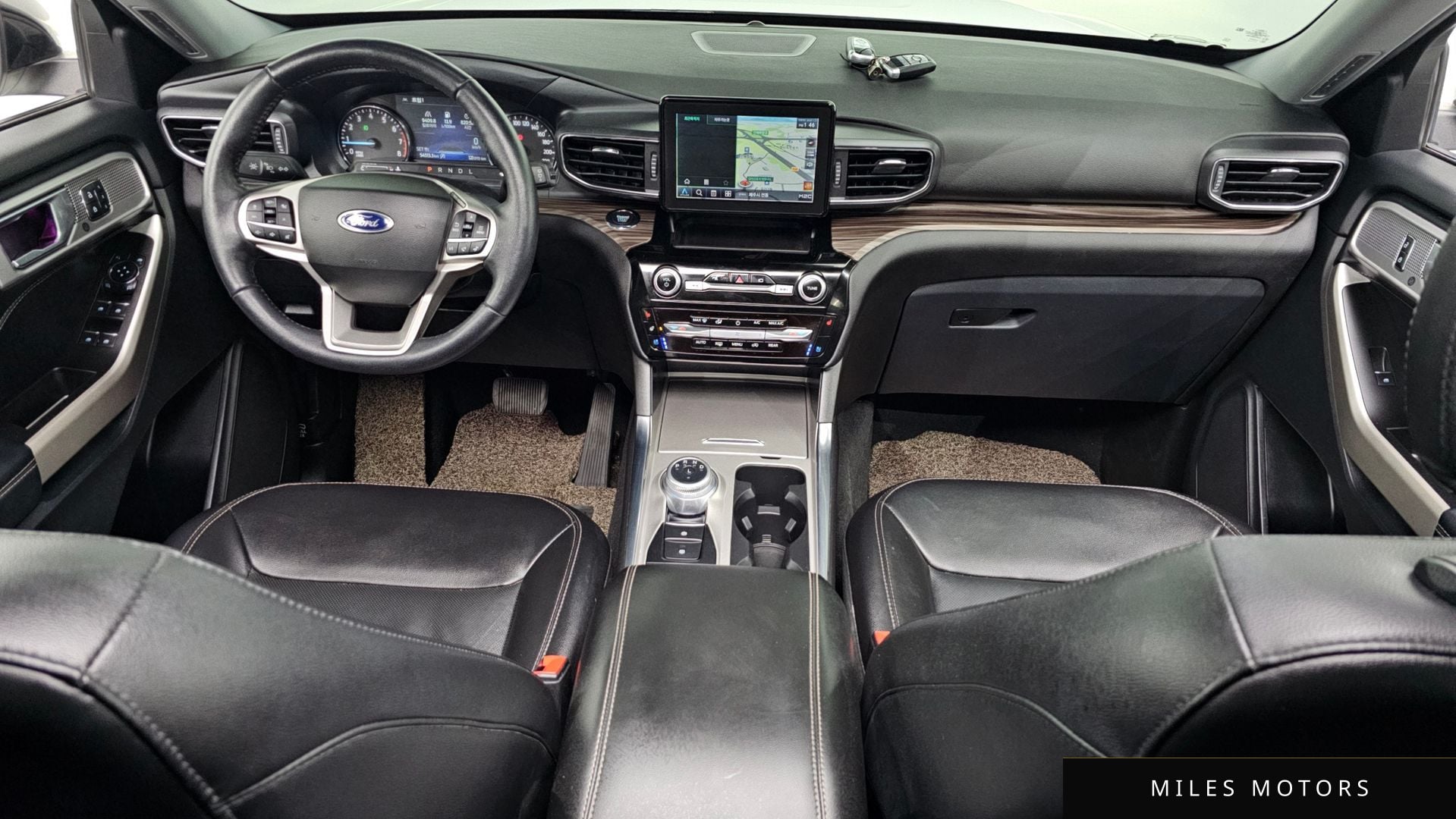 Ford Explorer 2022 — миниатюра 7