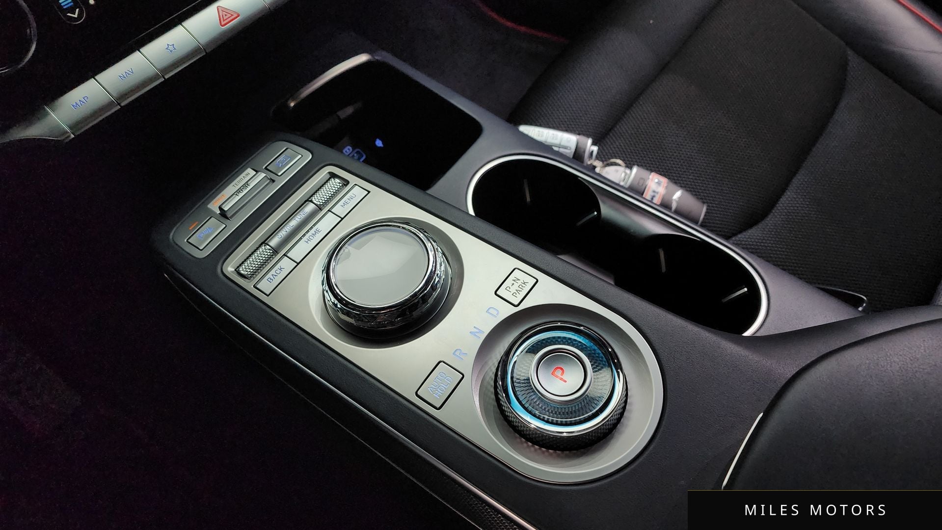 Genesis GV70 2021 — миниатюра 9