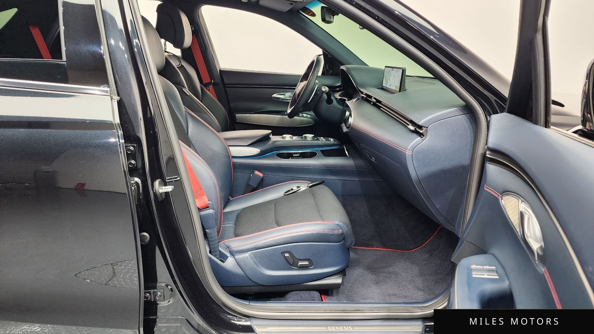 Genesis GV70 2021 — миниатюра 11