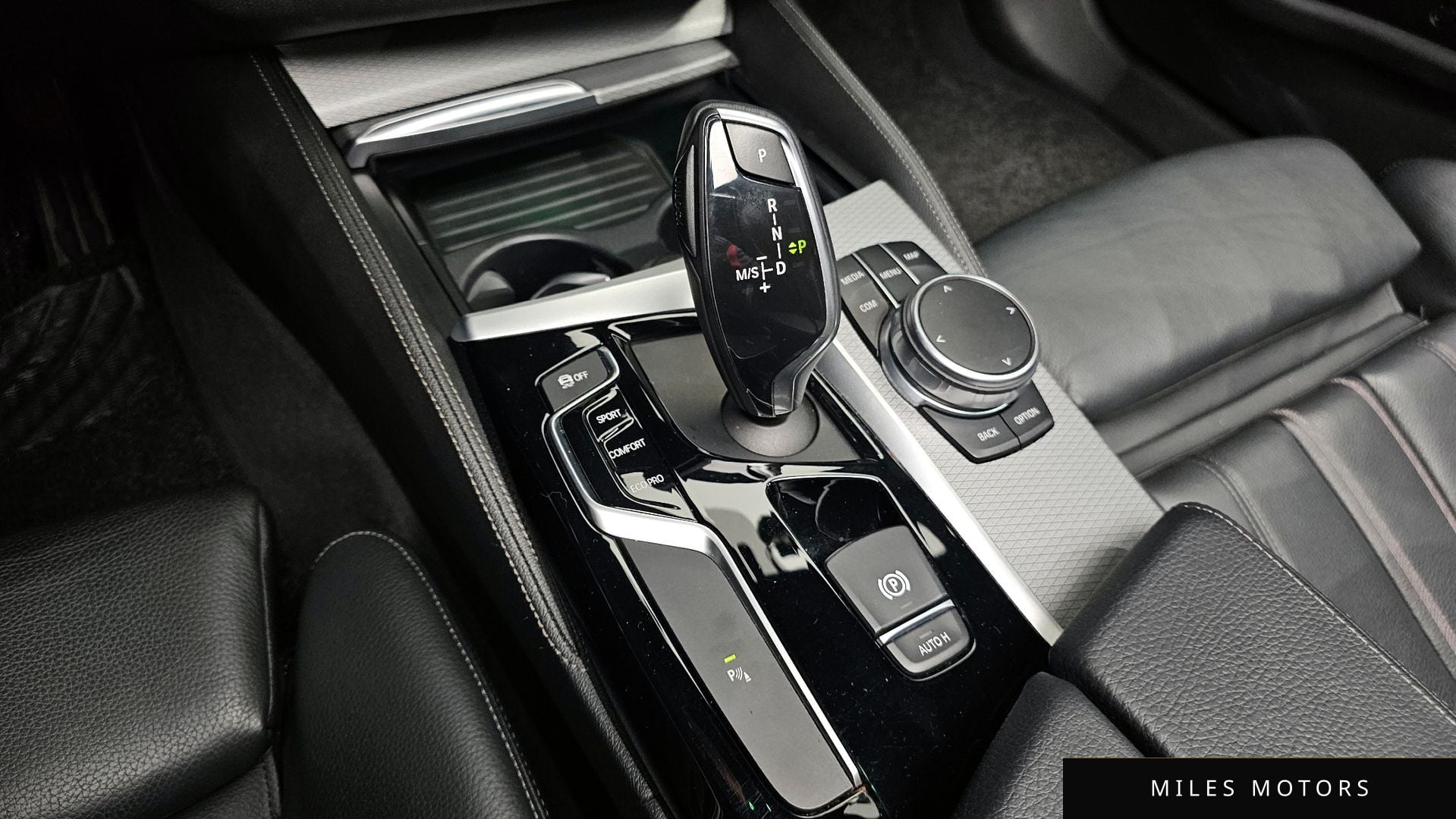 BMW 5시리즈 (G30) 2018 — миниатюра 9