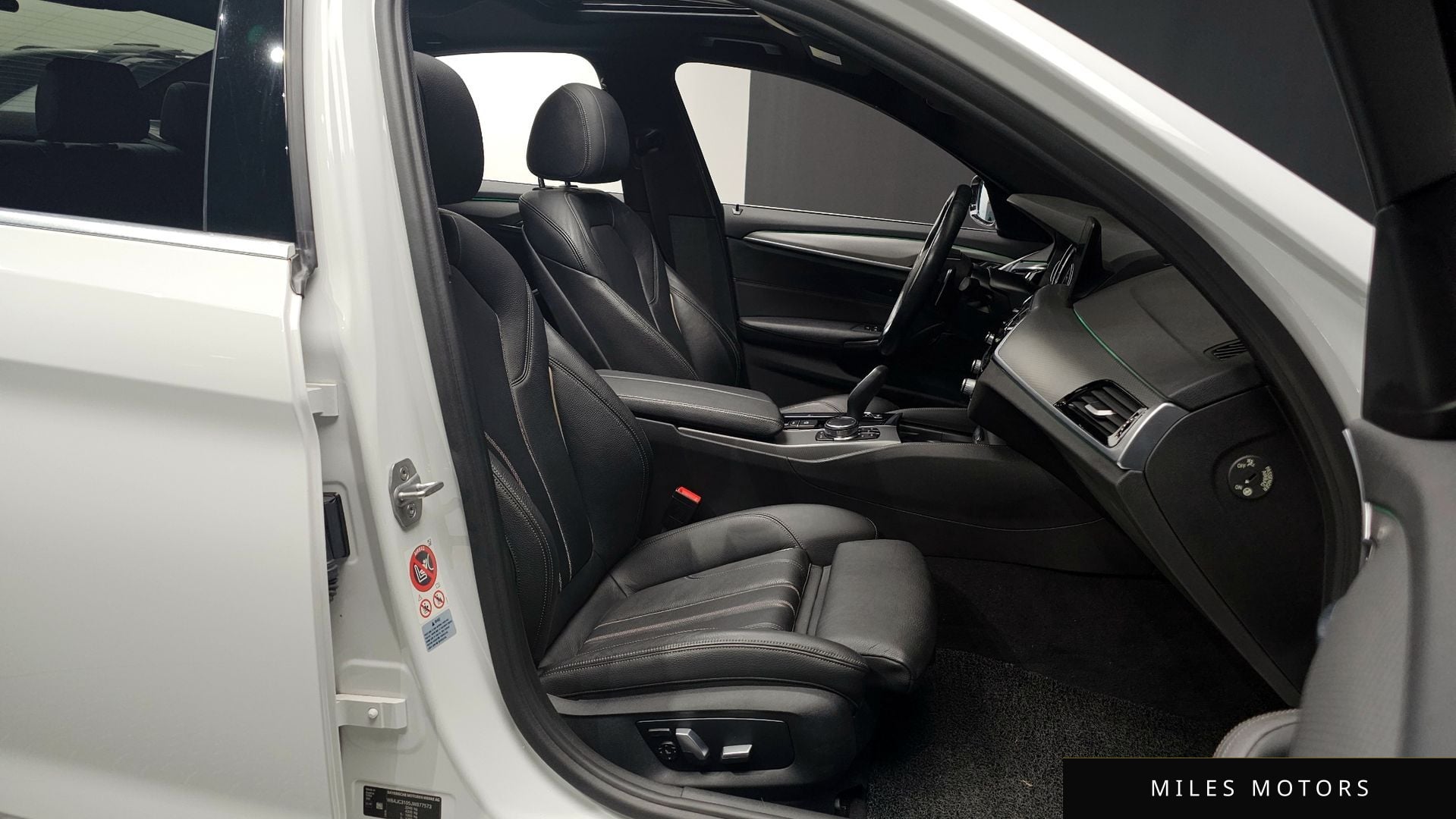 BMW 5시리즈 (G30) 2018 — миниатюра 10