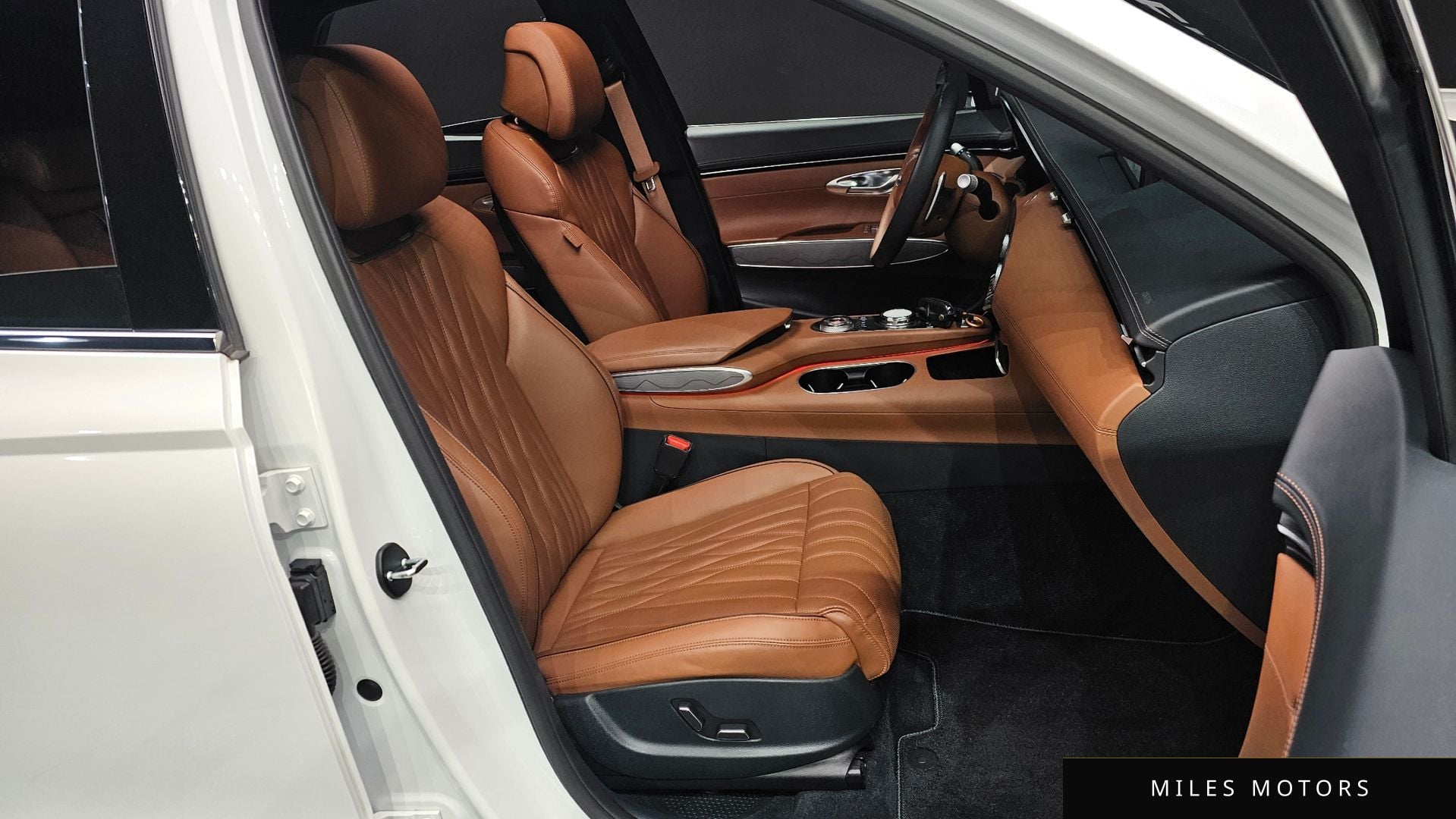 Genesis GV70 2022 — миниатюра 10