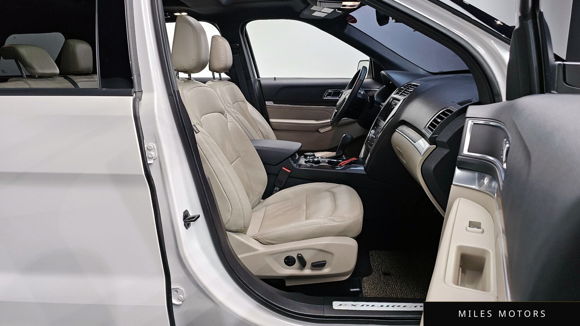 Ford Explorer 2019 — миниатюра 10