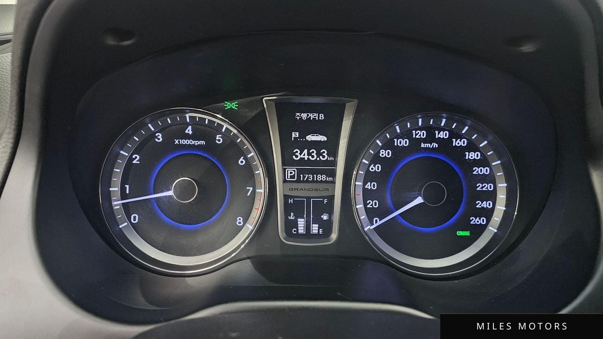 Hyundai Grandeur 2012 — миниатюра 8