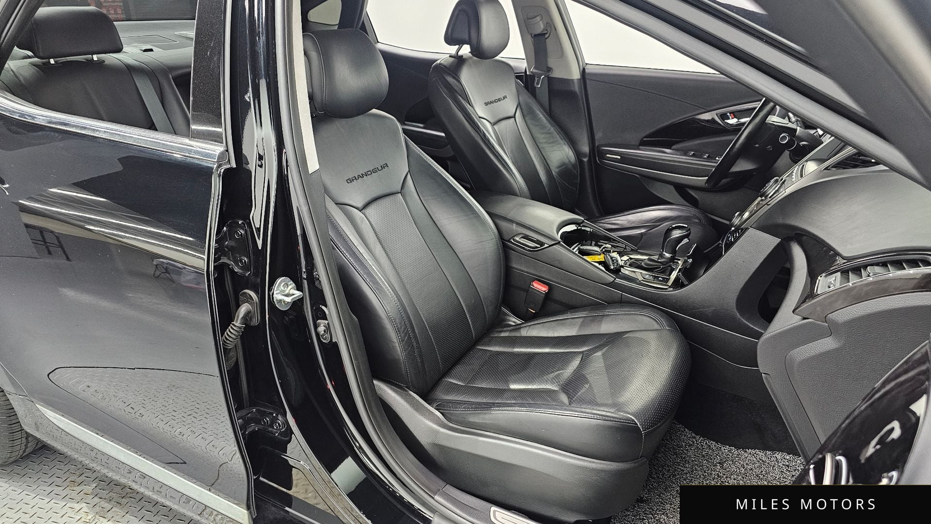 Hyundai Grandeur 2012 — миниатюра 11