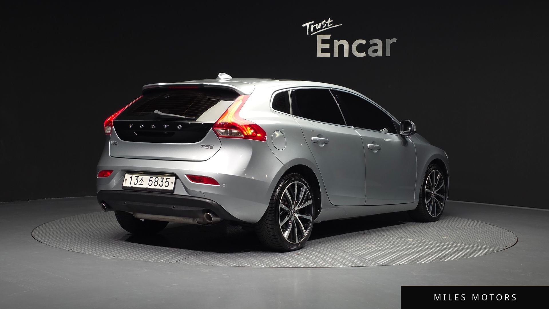 Volvo V40 2018 — миниатюра 2