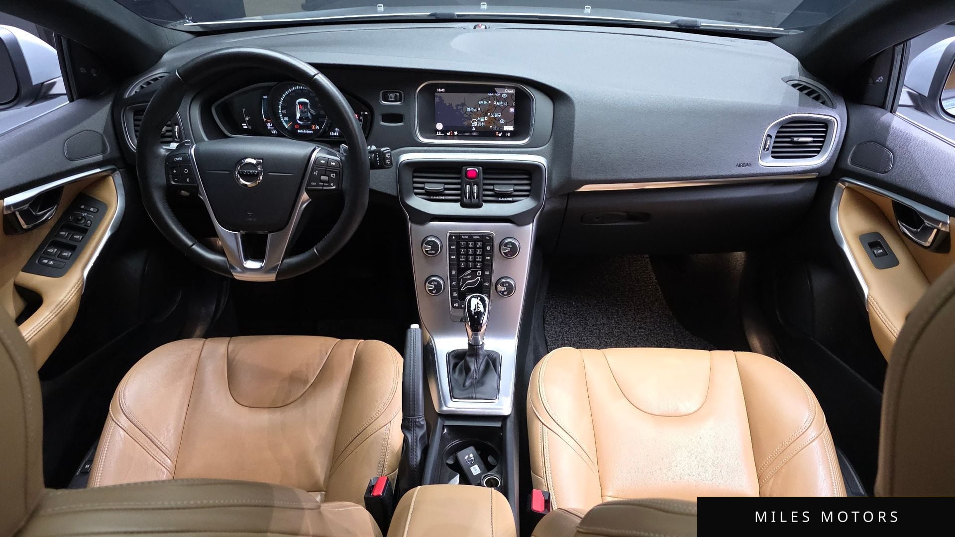Volvo V40 2018 — миниатюра 7