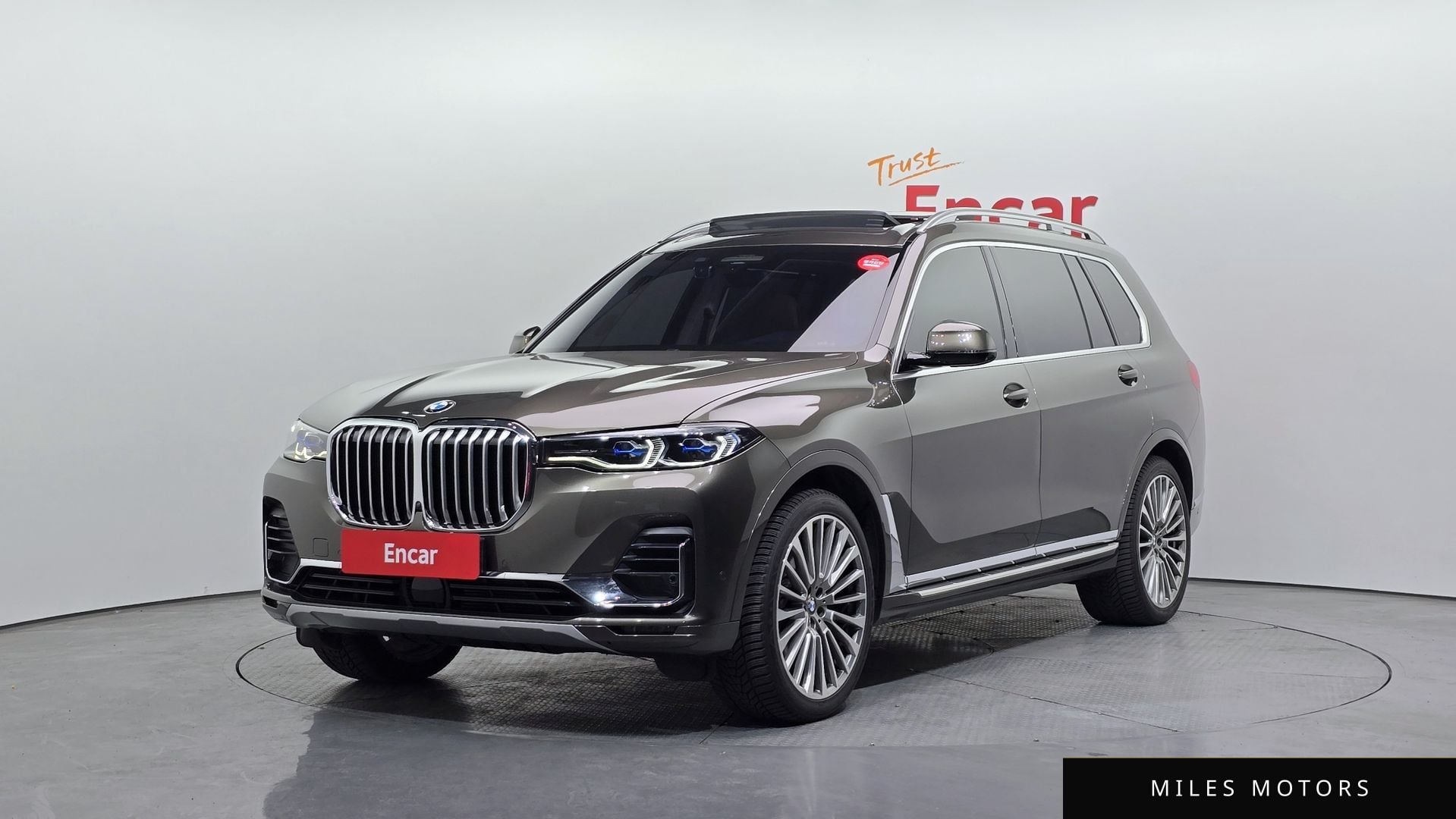 BMW X7 (G07) 2022 — фото 1 из 12