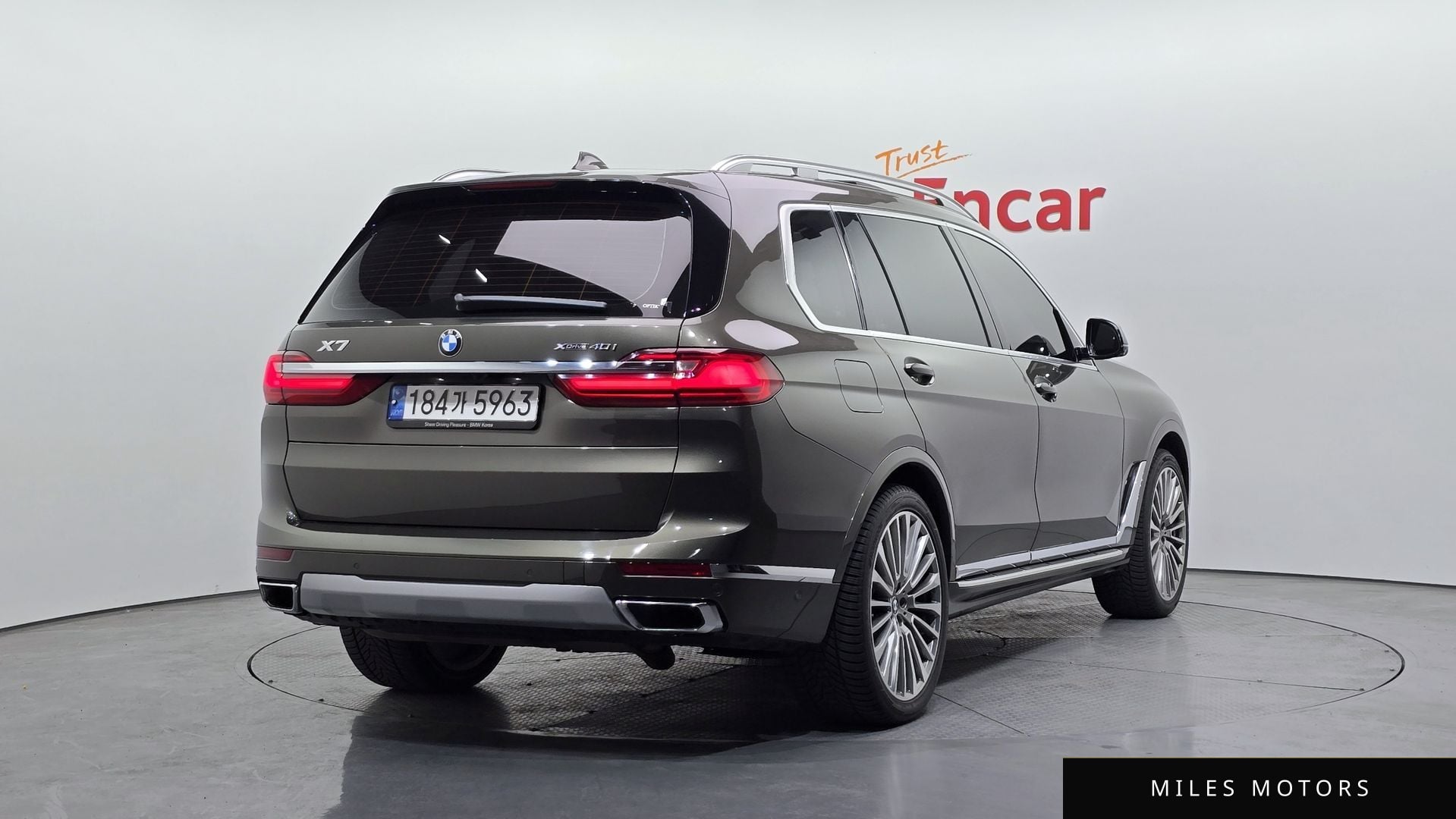 BMW X7 (G07) 2022 — миниатюра 2