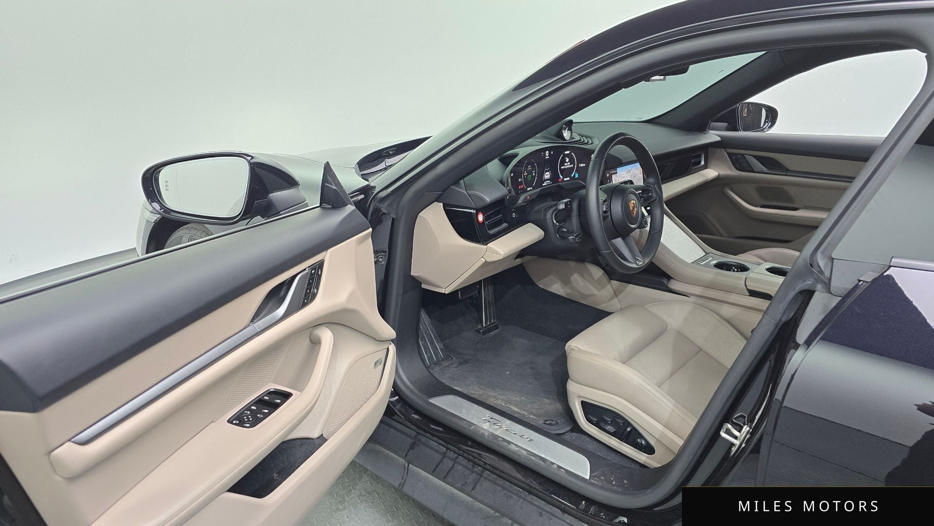 Porsche 타이칸 2025 — миниатюра 10