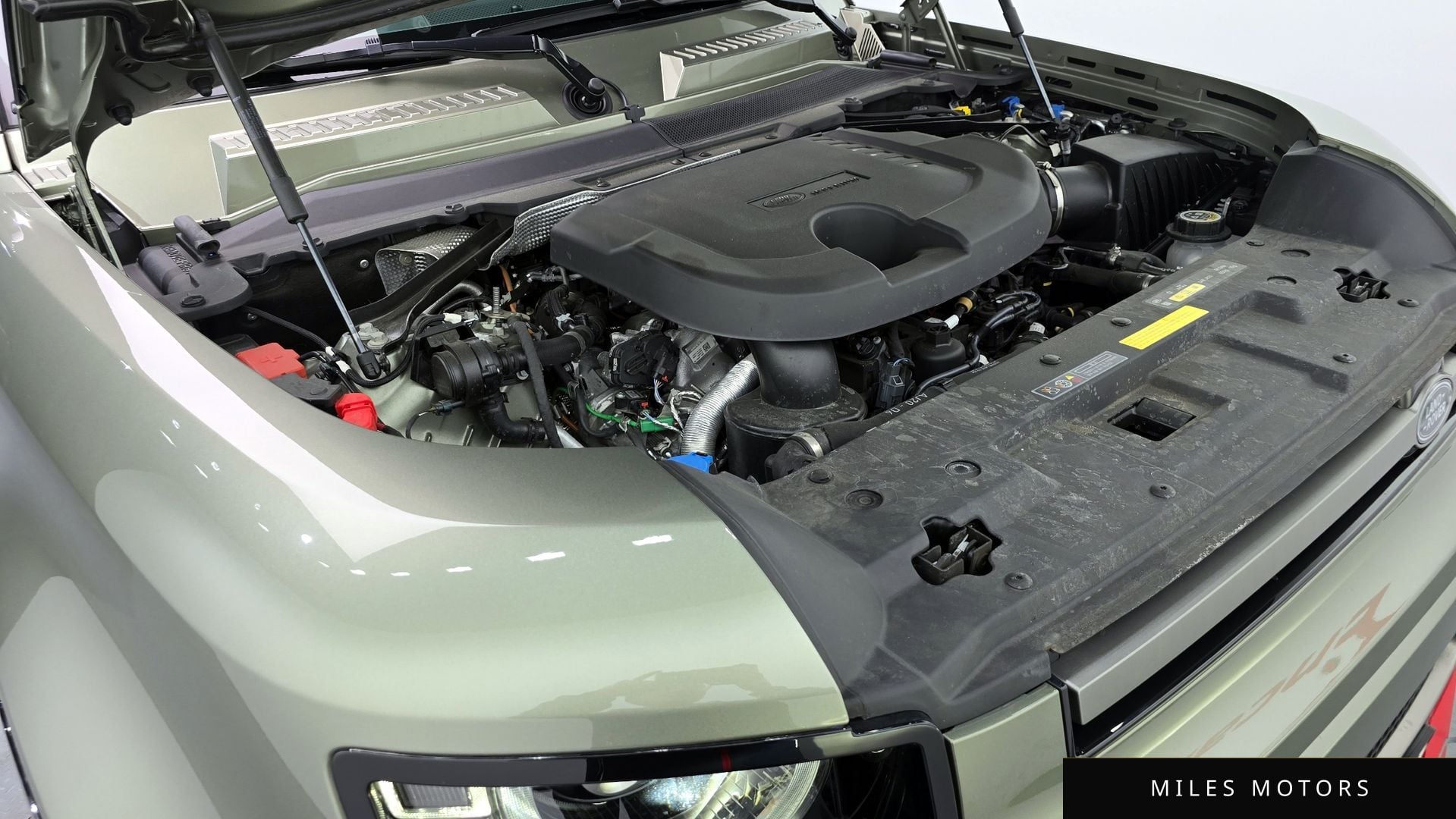 Land Rover 디펜더 (L663) 2025 — миниатюра 6