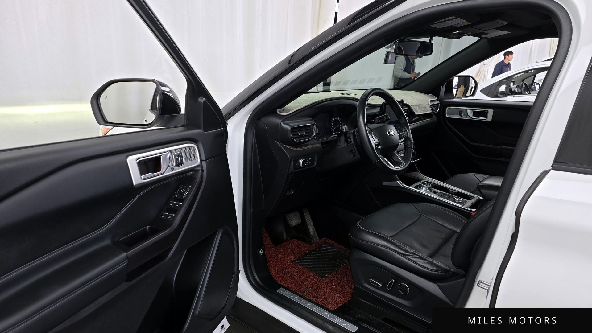 Ford Explorer 2020 — миниатюра 10