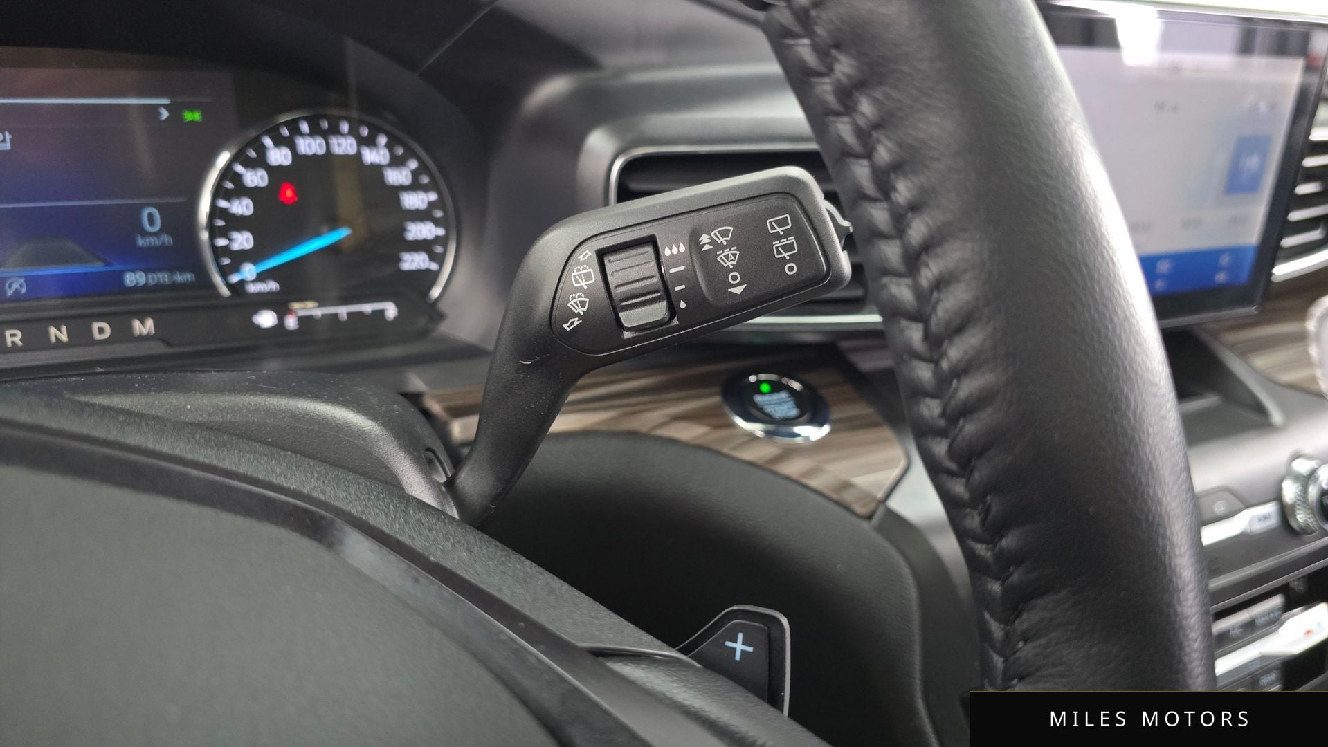 Ford Explorer 2020 — миниатюра 17