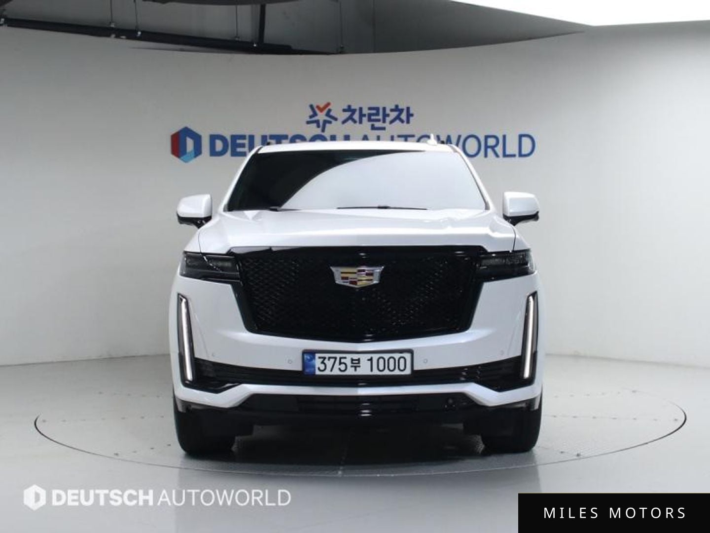 Cadillac Escalade 2023 — миниатюра 3