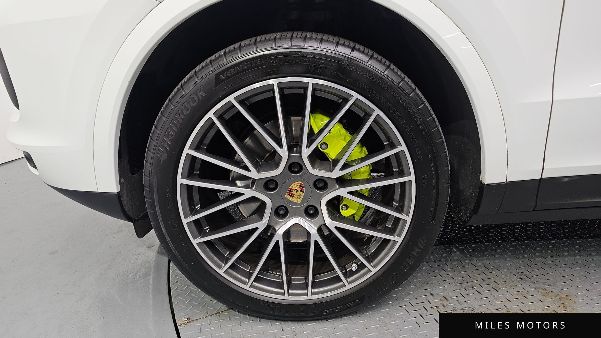 Porsche Cayenne 2021 — миниатюра 5
