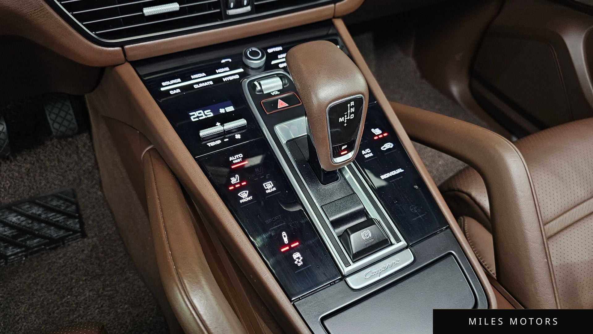 Porsche Cayenne 2021 — миниатюра 9