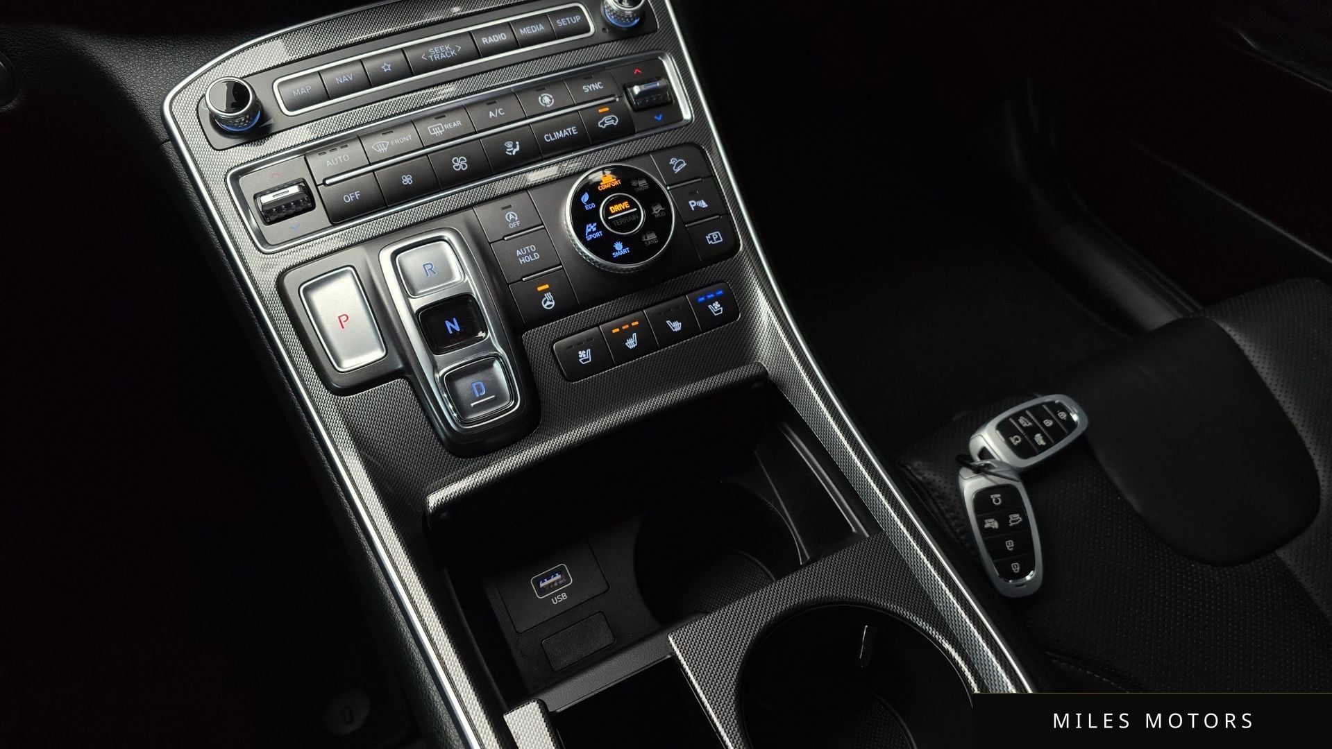 Hyundai Santafe 2021 — миниатюра 9