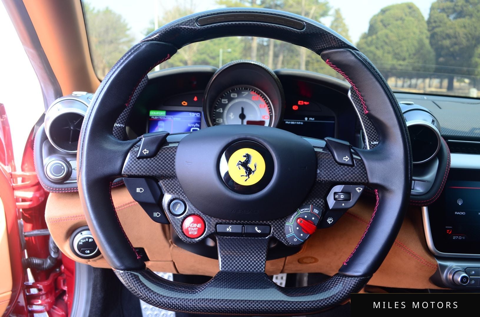 Ferrari GTC4 루쏘 2019 — миниатюра 14