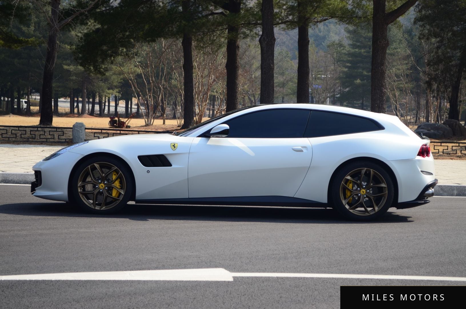 Ferrari GTC4 루쏘 2019 — миниатюра 19