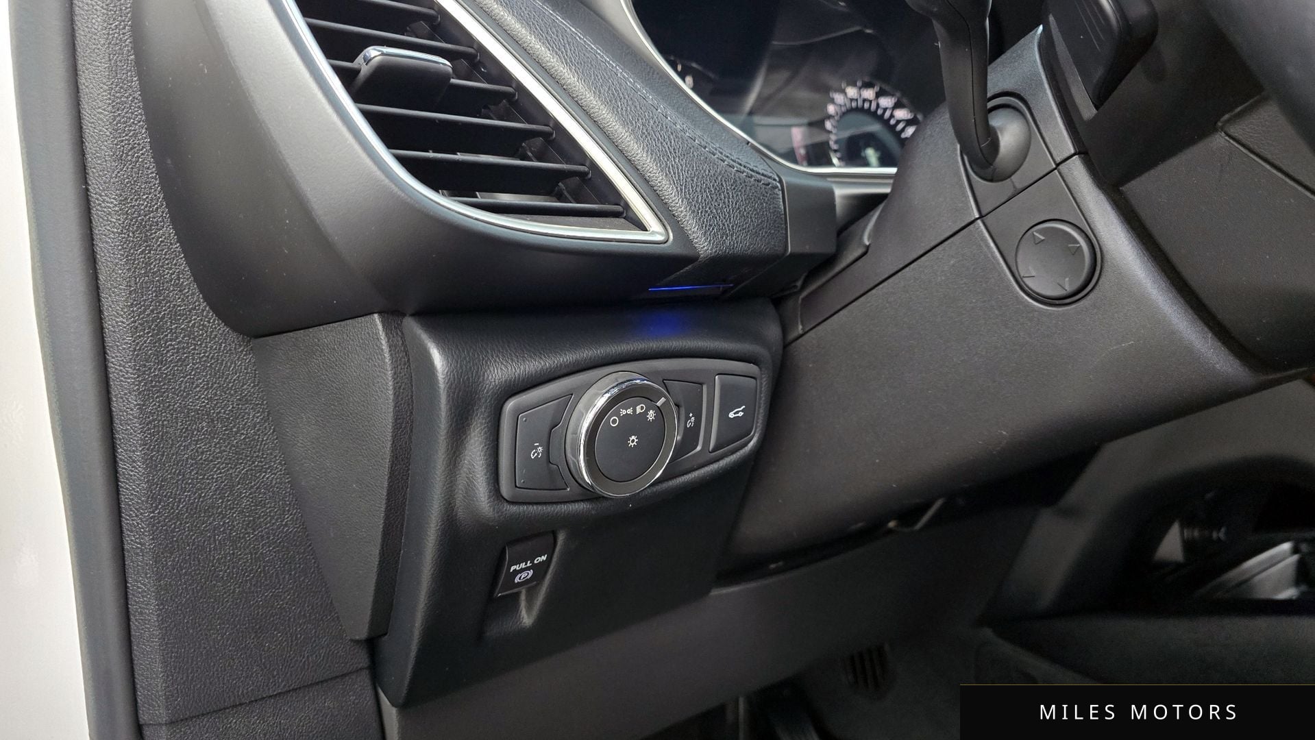 Lincoln MKX 2016 — миниатюра 17