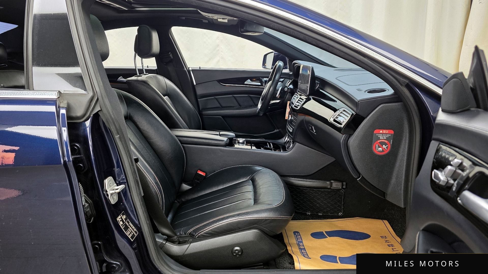 Mercedes-Benz CLS-Class W218 2017 — миниатюра 11