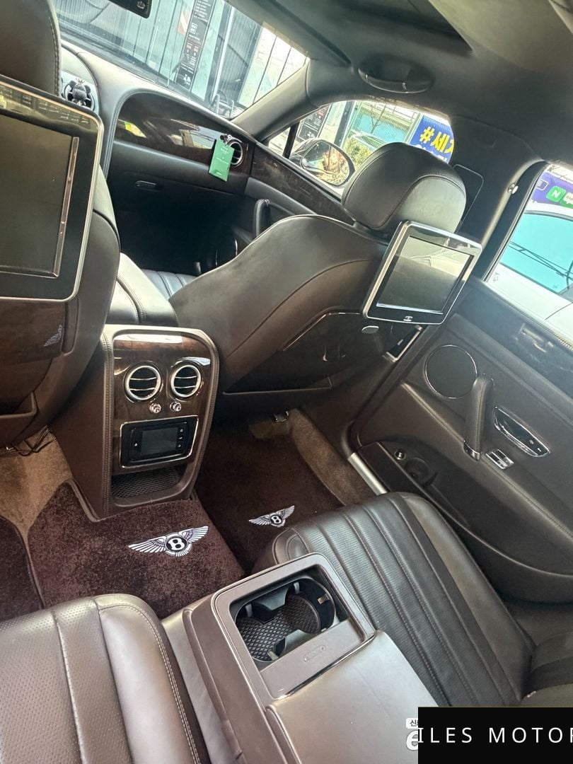 Bentley Flying Spur 2014 — миниатюра 8