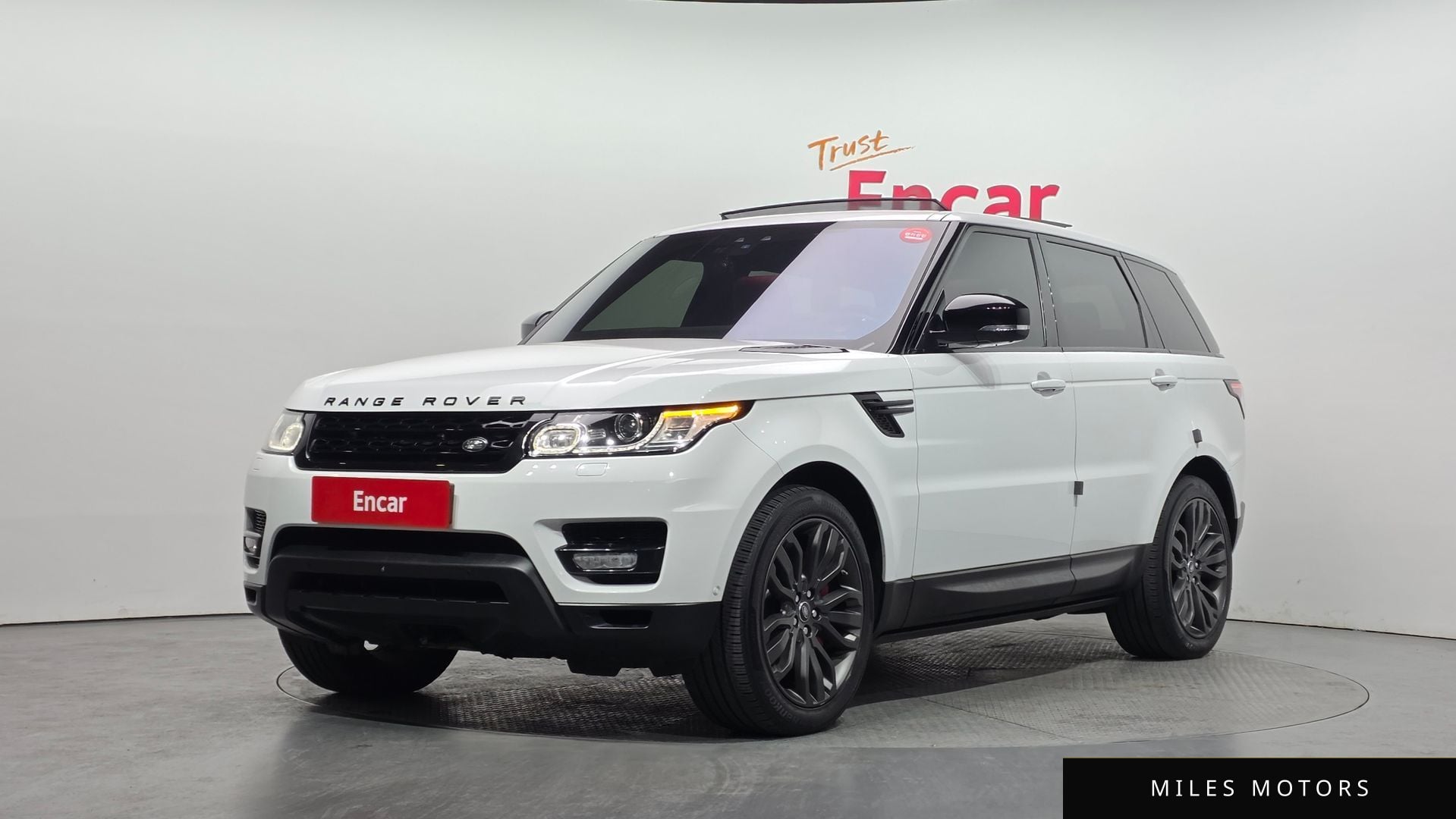 Land Rover Range Rover Sport 2017 — фото 1 из 12