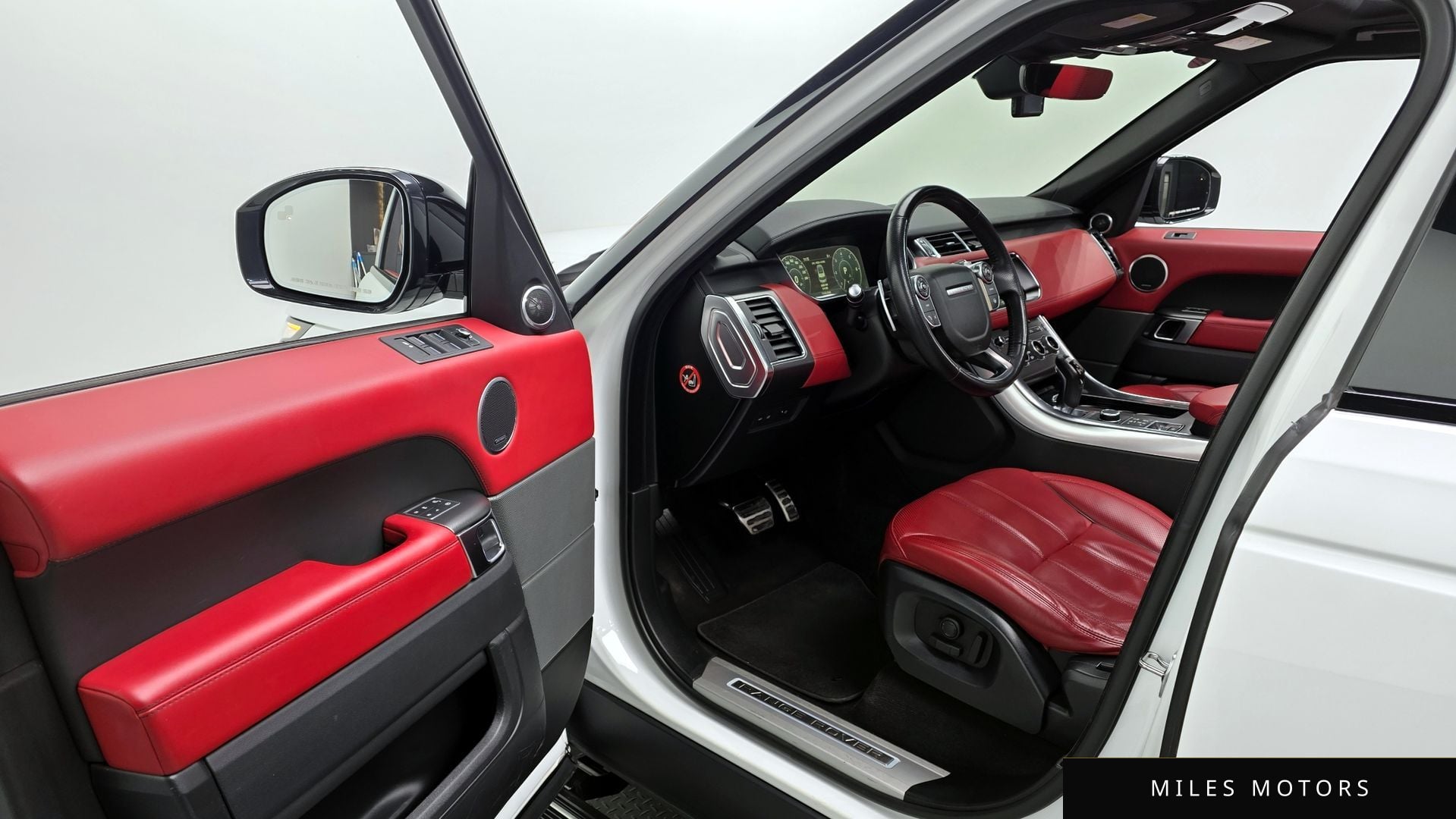 Land Rover Range Rover Sport 2017 — миниатюра 10
