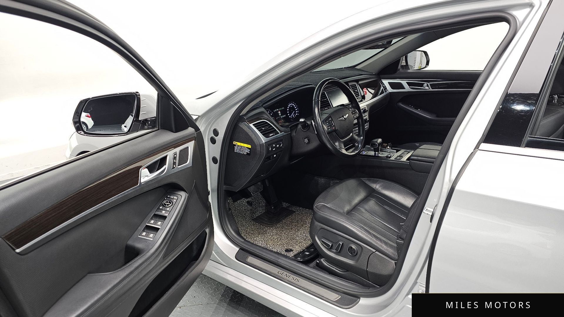 Genesis G80 2017 — миниатюра 11