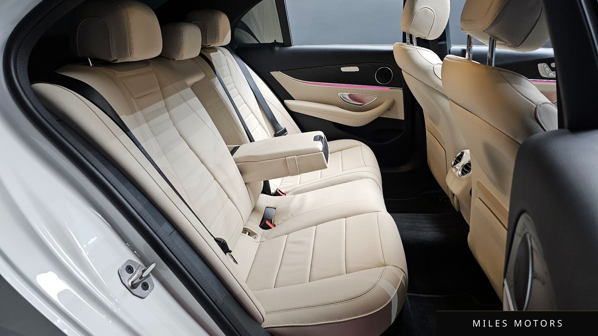 Mercedes-Benz E-Class W213 2023 — миниатюра 12