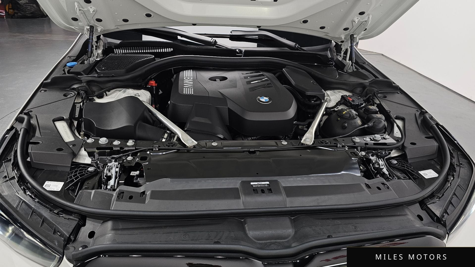 BMW 5 Series (G60) 2025 — миниатюра 6