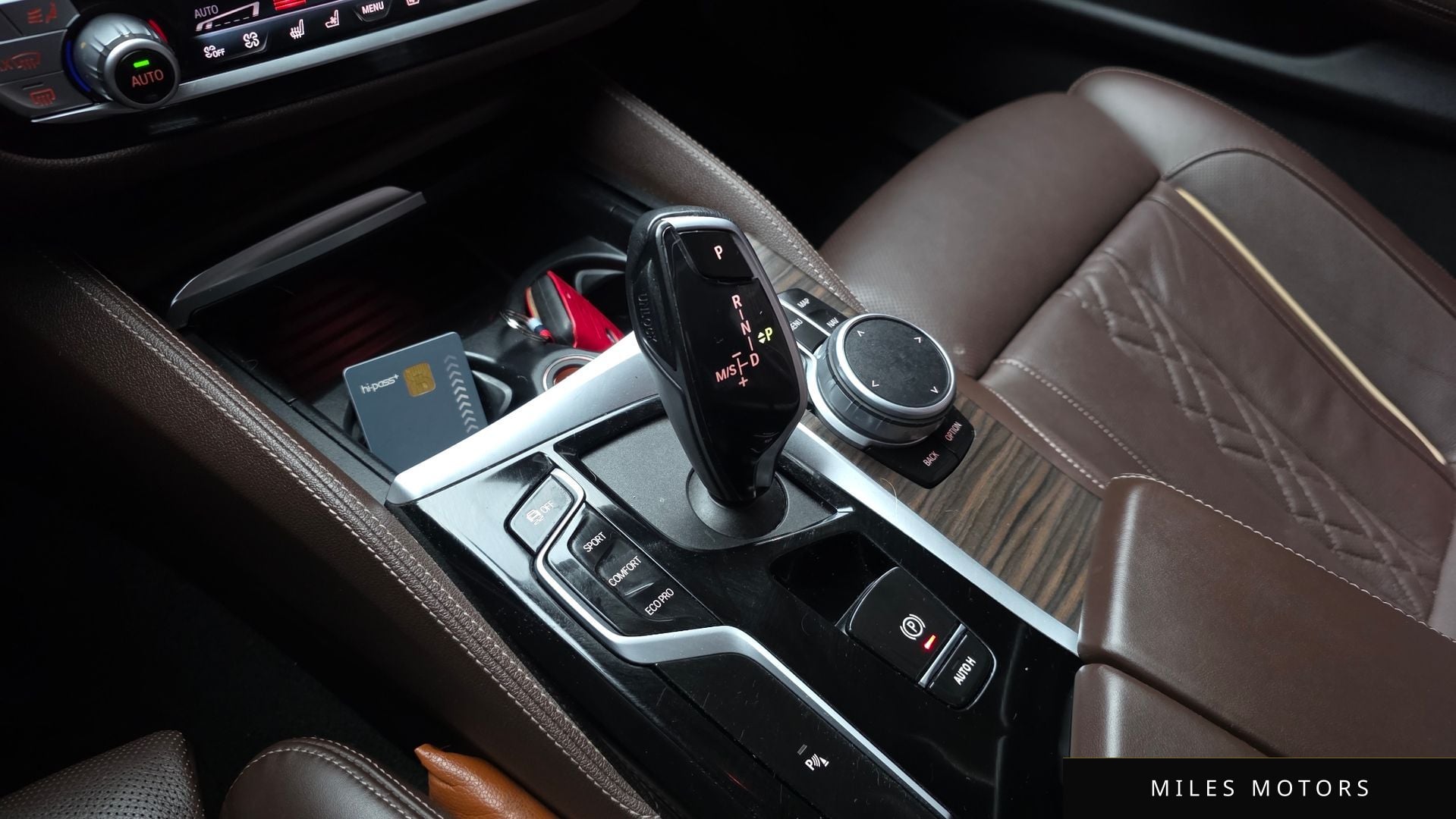 BMW 5 Series (G30) 2022 — миниатюра 9