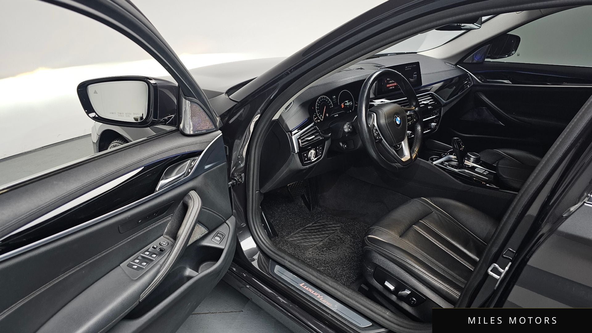 BMW 5시리즈 (G30) 2019 — миниатюра 9