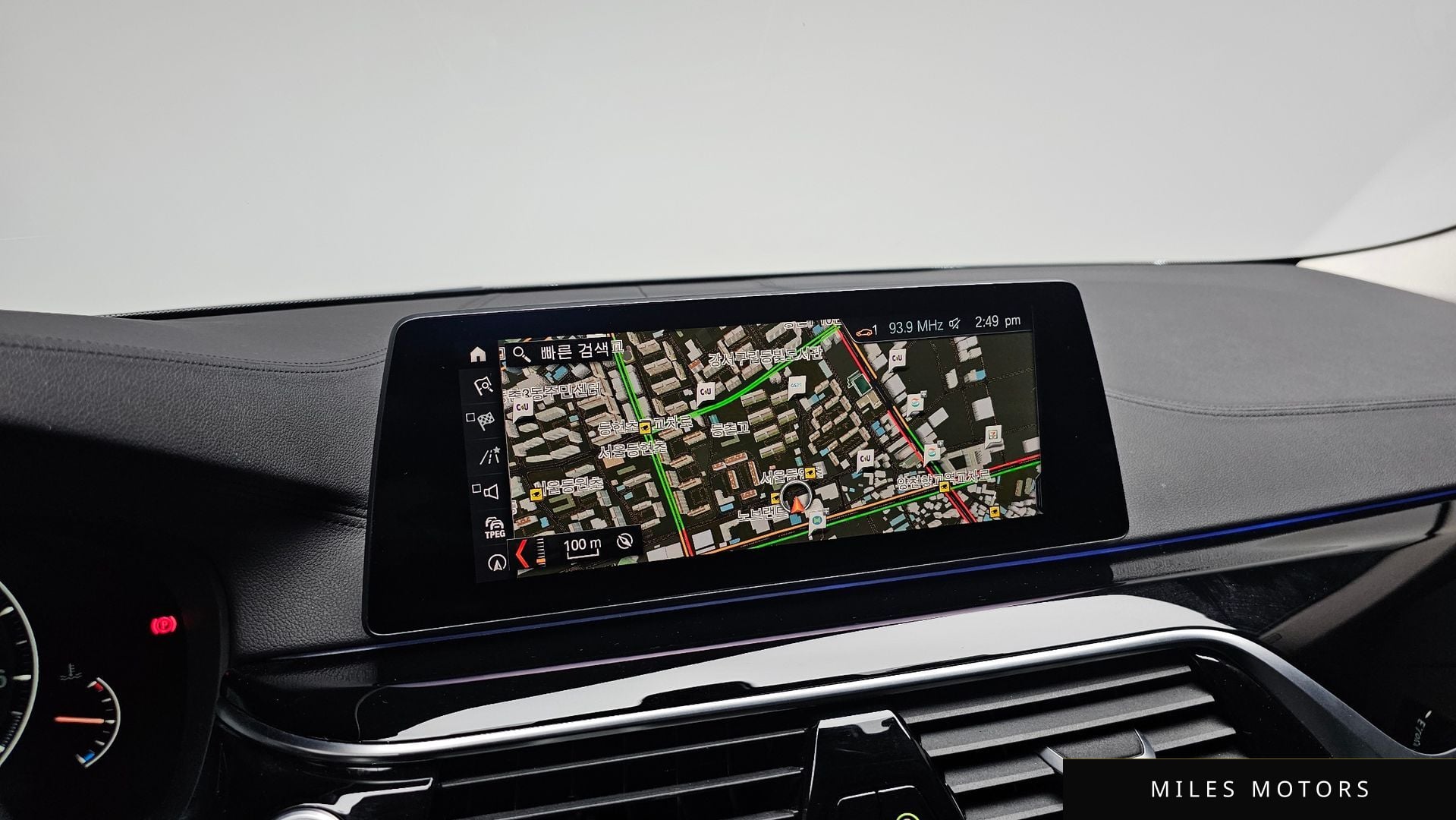 BMW 5시리즈 (G30) 2019 — миниатюра 15