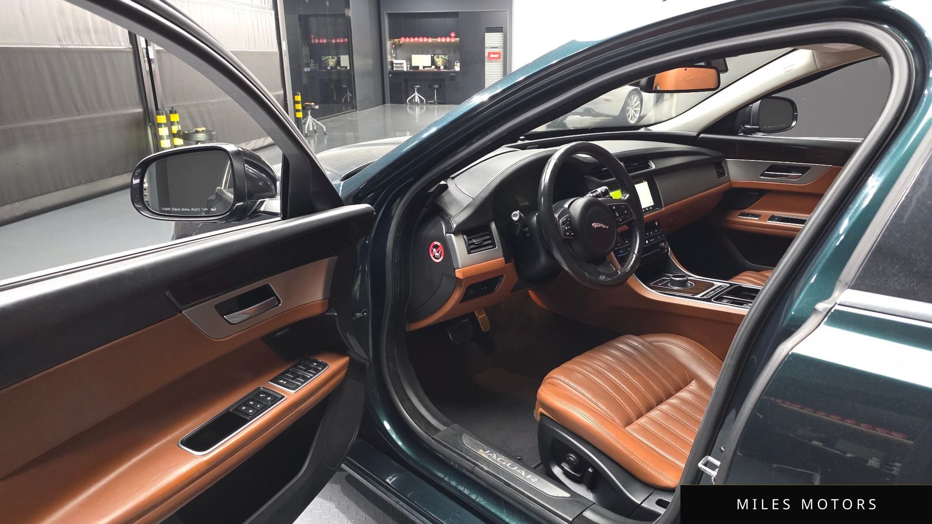 Jaguar XF (X260) 2017 — миниатюра 10