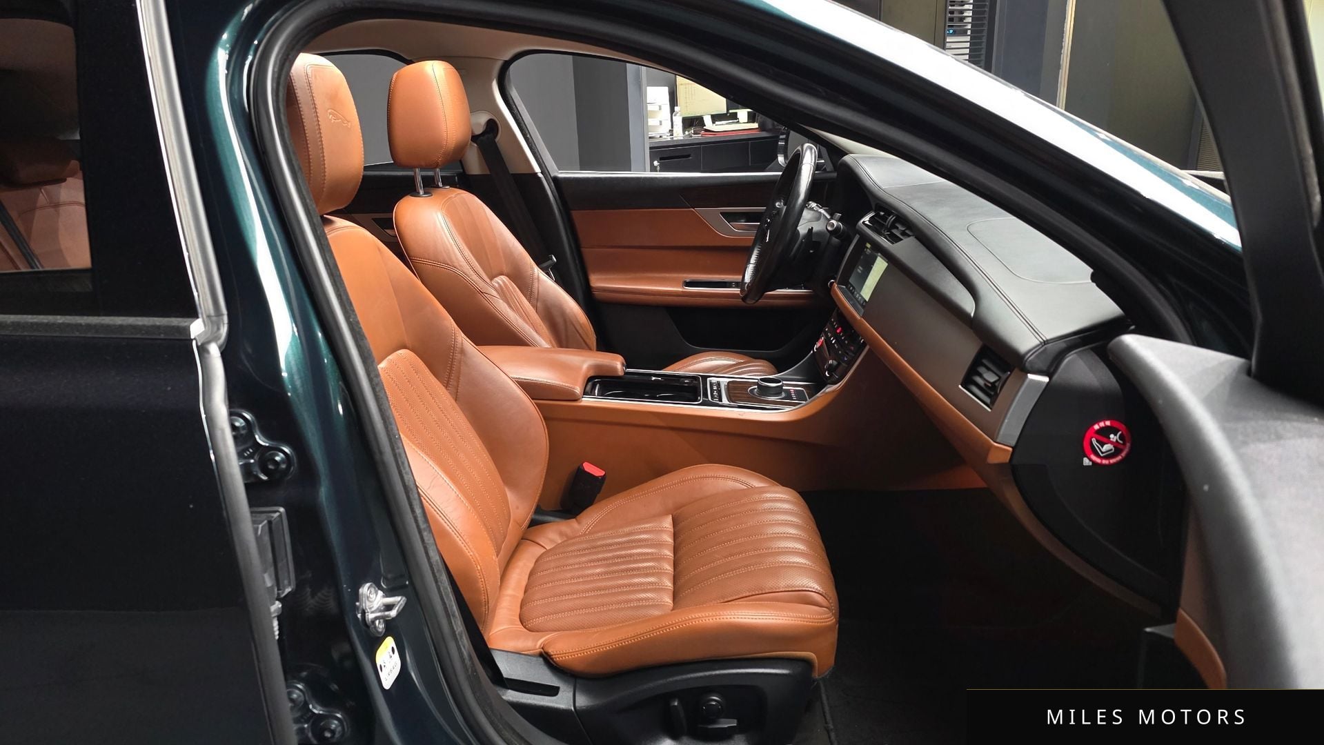 Jaguar XF (X260) 2017 — миниатюра 11