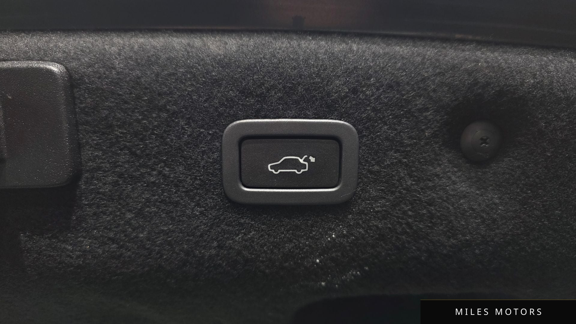 Jaguar XF (X260) 2017 — миниатюра 20